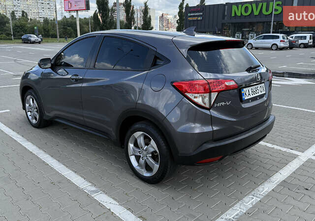 Серый Хонда ХРВ, объемом двигателя 1.8 л и пробегом 92 тыс. км за 15000 $, фото 8 на Automoto.ua