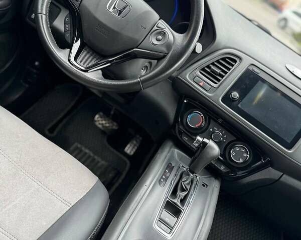 Серый Хонда ХРВ, объемом двигателя 1.8 л и пробегом 127 тыс. км за 18600 $, фото 11 на Automoto.ua