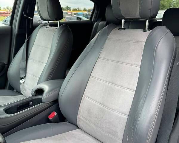 Серый Хонда ХРВ, объемом двигателя 1.8 л и пробегом 127 тыс. км за 18600 $, фото 2 на Automoto.ua