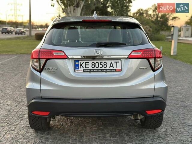 Серый Хонда ХРВ, объемом двигателя 1.8 л и пробегом 38 тыс. км за 19300 $, фото 2 на Automoto.ua