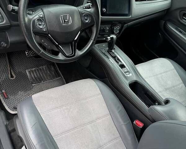 Серый Хонда ХРВ, объемом двигателя 1.8 л и пробегом 127 тыс. км за 18600 $, фото 14 на Automoto.ua