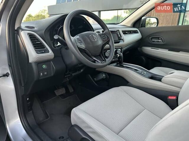 Серый Хонда ХРВ, объемом двигателя 1.8 л и пробегом 38 тыс. км за 19300 $, фото 17 на Automoto.ua