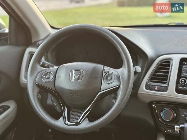 Серый Хонда ХРВ, объемом двигателя 1.8 л и пробегом 38 тыс. км за 19300 $, фото 14 на Automoto.ua