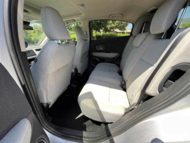 Серый Хонда ХРВ, объемом двигателя 1.8 л и пробегом 21 тыс. км за 13400 $, фото 10 на Automoto.ua