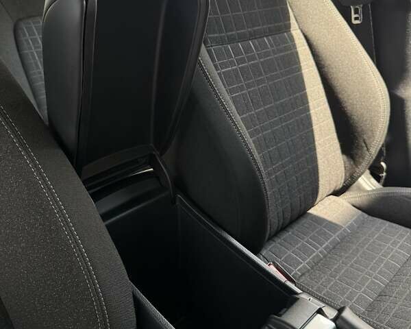 Серый Хонда ХРВ, объемом двигателя 2 л и пробегом 43 тыс. км за 21000 $, фото 29 на Automoto.ua