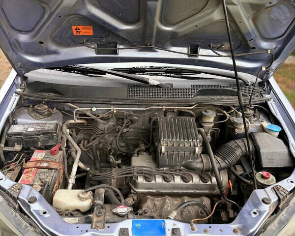 Синий Хонда ХРВ, объемом двигателя 1.6 л и пробегом 230 тыс. км за 5390 $, фото 11 на Automoto.ua