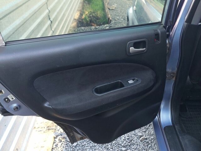 Синий Хонда ХРВ, объемом двигателя 1.6 л и пробегом 282 тыс. км за 4600 $, фото 11 на Automoto.ua