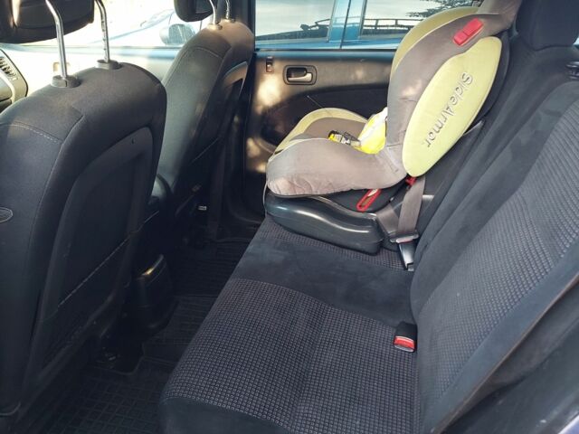 Синий Хонда ХРВ, объемом двигателя 1.6 л и пробегом 282 тыс. км за 4600 $, фото 15 на Automoto.ua