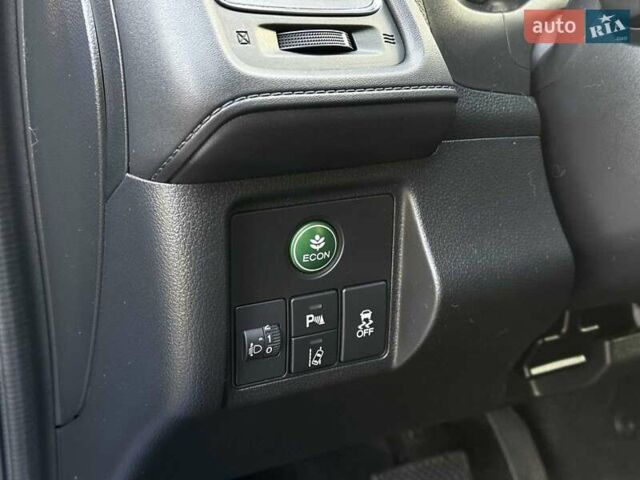 Синий Хонда ХРВ, объемом двигателя 1.5 л и пробегом 163 тыс. км за 16490 $, фото 12 на Automoto.ua