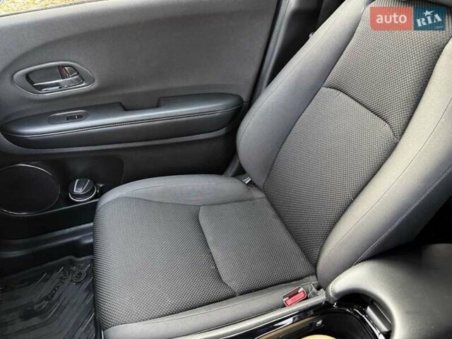 Синий Хонда ХРВ, объемом двигателя 1.5 л и пробегом 163 тыс. км за 16490 $, фото 21 на Automoto.ua