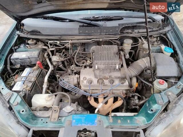 Зеленый Хонда ХРВ, объемом двигателя 1.6 л и пробегом 260 тыс. км за 3400 $, фото 5 на Automoto.ua