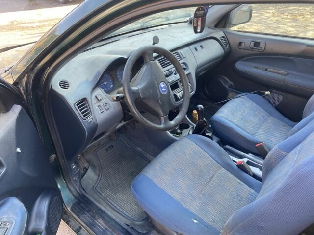 Зеленый Хонда ХРВ, объемом двигателя 1.6 л и пробегом 370 тыс. км за 3500 $, фото 5 на Automoto.ua