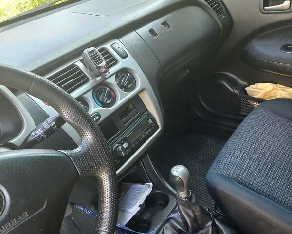 Зеленый Хонда ХРВ, объемом двигателя 1.6 л и пробегом 290 тыс. км за 5000 $, фото 6 на Automoto.ua