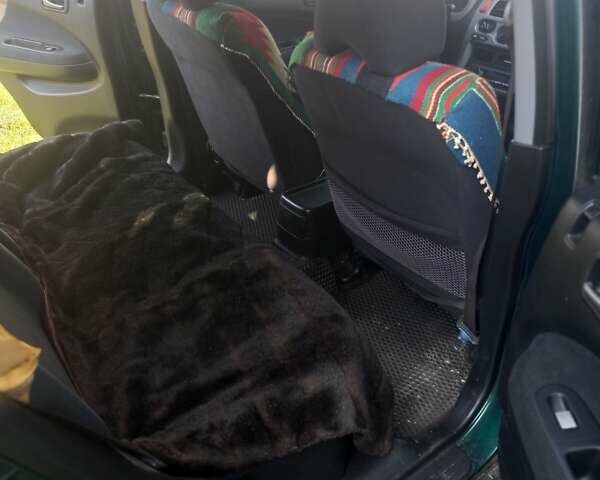 Зеленый Хонда ХРВ, объемом двигателя 1.6 л и пробегом 290 тыс. км за 5000 $, фото 2 на Automoto.ua