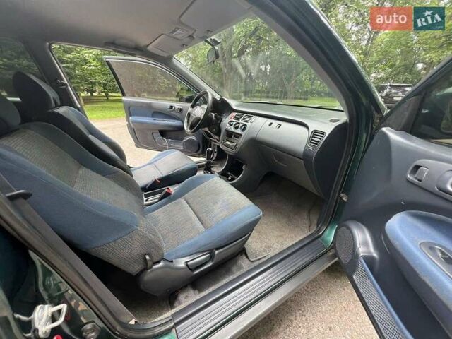 Зеленый Хонда ХРВ, объемом двигателя 0 л и пробегом 166 тыс. км за 5100 $, фото 8 на Automoto.ua