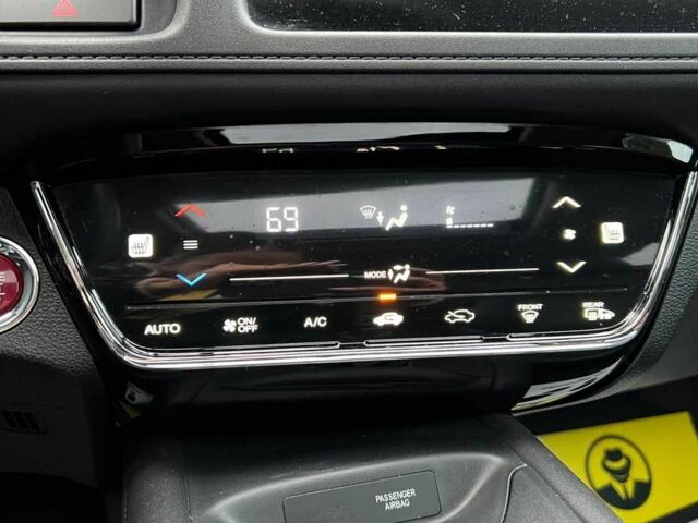 Зеленый Хонда ХРВ, объемом двигателя 1.8 л и пробегом 100 тыс. км за 18750 $, фото 17 на Automoto.ua