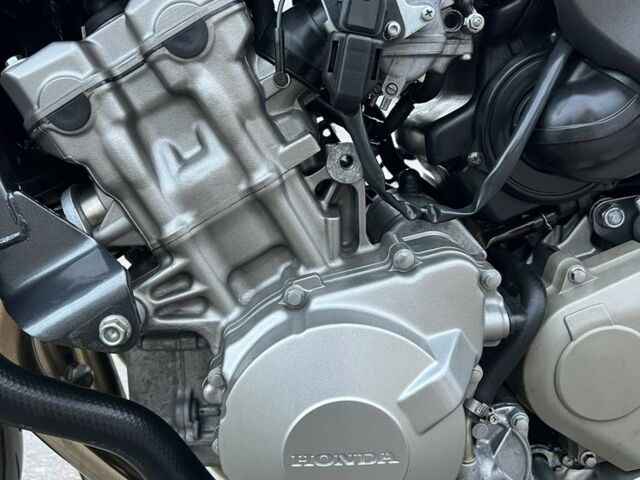 Хонда Hornet 600, объемом двигателя 0.6 л и пробегом 0 тыс. км за 4000 $, фото 23 на Automoto.ua