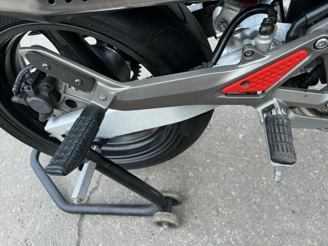 Хонда Hornet 600, объемом двигателя 0.6 л и пробегом 0 тыс. км за 4000 $, фото 16 на Automoto.ua