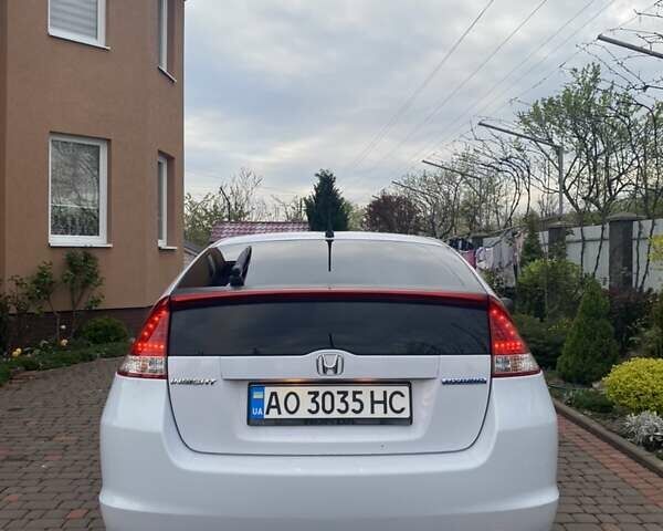 Білий Хонда Інсайт, об'ємом двигуна 1.3 л та пробігом 248 тис. км за 6000 $, фото 4 на Automoto.ua