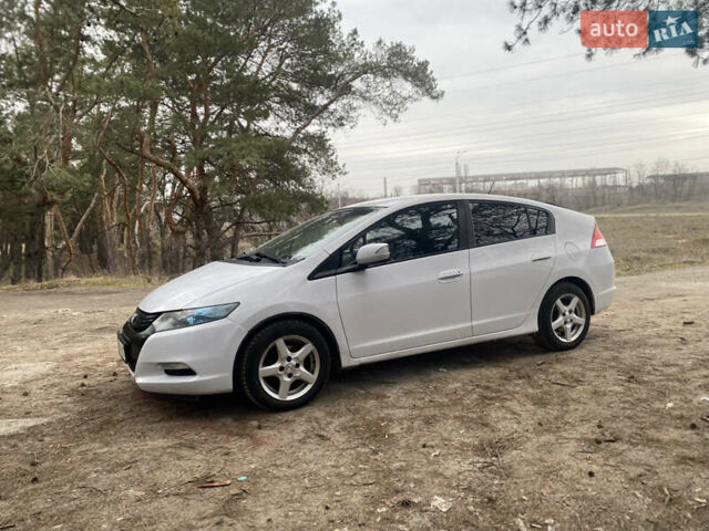 Білий Хонда Інсайт, об'ємом двигуна 1.34 л та пробігом 233 тис. км за 9600 $, фото 6 на Automoto.ua