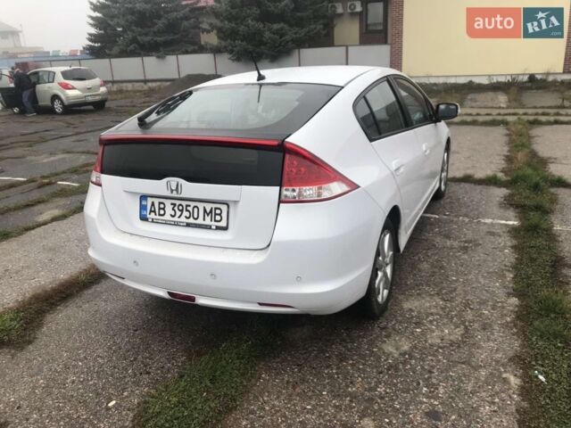 Белый Хонда Инсайт, объемом двигателя 1.34 л и пробегом 220 тыс. км за 9700 $, фото 3 на Automoto.ua