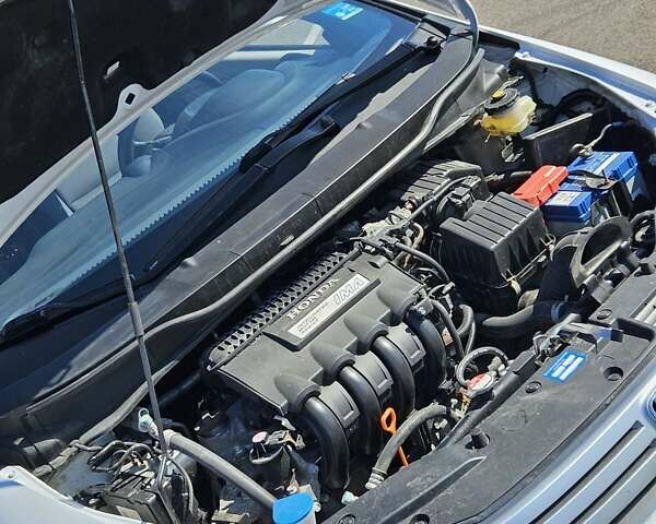 Білий Хонда Інсайт, об'ємом двигуна 1.3 л та пробігом 255 тис. км за 7500 $, фото 35 на Automoto.ua