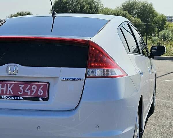 Білий Хонда Інсайт, об'ємом двигуна 1.3 л та пробігом 255 тис. км за 7500 $, фото 5 на Automoto.ua