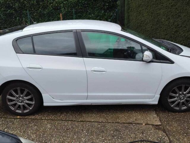 Белый Хонда Инсайт, объемом двигателя 1.3 л и пробегом 3 тыс. км за 2017 $, фото 1 на Automoto.ua