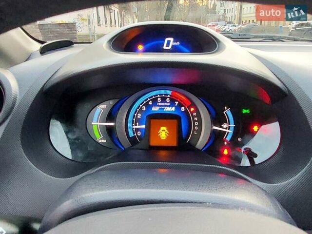Білий Хонда Інсайт, об'ємом двигуна 1.33 л та пробігом 186 тис. км за 8777 $, фото 41 на Automoto.ua
