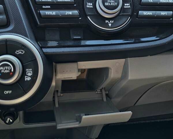 Білий Хонда Інсайт, об'ємом двигуна 1.3 л та пробігом 255 тис. км за 7500 $, фото 27 на Automoto.ua