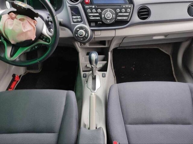 Белый Хонда Инсайт, объемом двигателя 1.3 л и пробегом 3 тыс. км за 1845 $, фото 6 на Automoto.ua