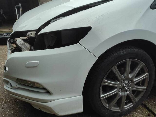 Белый Хонда Инсайт, объемом двигателя 1.3 л и пробегом 3 тыс. км за 1845 $, фото 4 на Automoto.ua