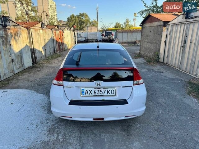 Білий Хонда Інсайт, об'ємом двигуна 1.34 л та пробігом 300 тис. км за 6800 $, фото 13 на Automoto.ua