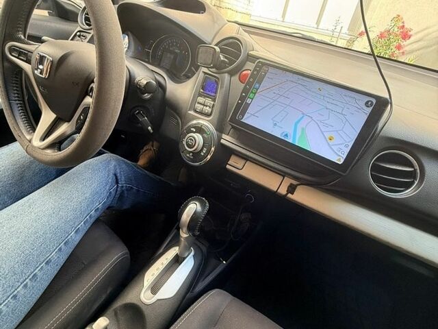 Белый Хонда Инсайт, объемом двигателя 1.34 л и пробегом 167 тыс. км за 8800 $, фото 8 на Automoto.ua