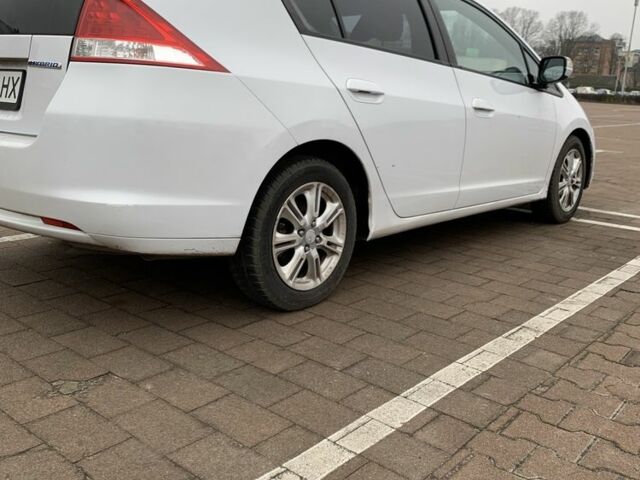 Білий Хонда Інсайт, об'ємом двигуна 1.3 л та пробігом 297 тис. км за 6600 $, фото 3 на Automoto.ua