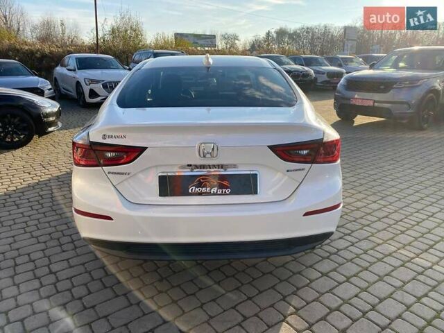 Белый Хонда Инсайт, объемом двигателя 1.5 л и пробегом 150 тыс. км за 16400 $, фото 5 на Automoto.ua