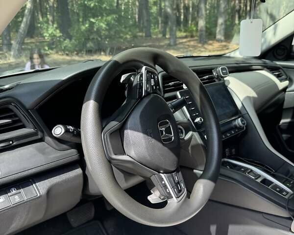 Білий Хонда Інсайт, об'ємом двигуна 1.5 л та пробігом 150 тис. км за 16000 $, фото 77 на Automoto.ua