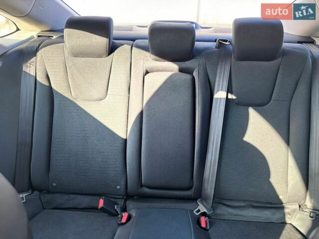 Белый Хонда Инсайт, объемом двигателя 1.5 л и пробегом 180 тыс. км за 14500 $, фото 18 на Automoto.ua
