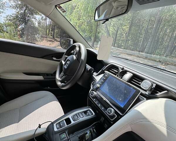 Білий Хонда Інсайт, об'ємом двигуна 1.5 л та пробігом 150 тис. км за 16000 $, фото 57 на Automoto.ua