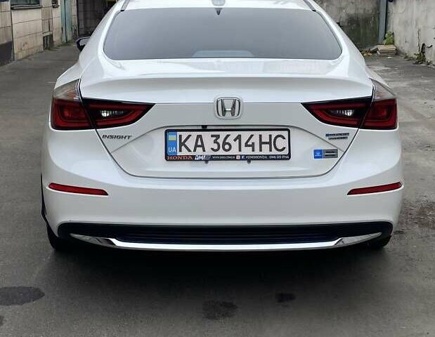 Белый Хонда Инсайт, объемом двигателя 1.5 л и пробегом 84 тыс. км за 18500 $, фото 6 на Automoto.ua