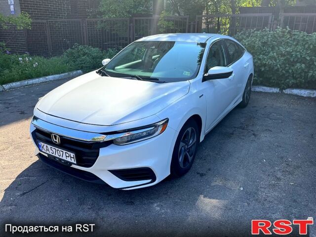 Белый Хонда Инсайт, объемом двигателя 1.5 л и пробегом 150 тыс. км за 17500 $, фото 5 на Automoto.ua