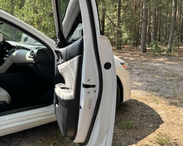 Білий Хонда Інсайт, об'ємом двигуна 1.5 л та пробігом 150 тис. км за 16000 $, фото 46 на Automoto.ua