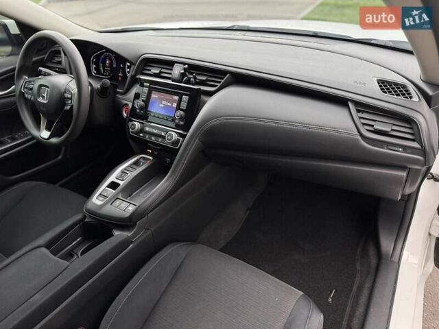 Белый Хонда Инсайт, объемом двигателя 1.5 л и пробегом 123 тыс. км за 15000 $, фото 14 на Automoto.ua