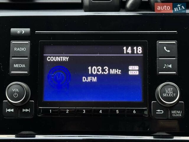 Белый Хонда Инсайт, объемом двигателя 1.5 л и пробегом 123 тыс. км за 15000 $, фото 28 на Automoto.ua