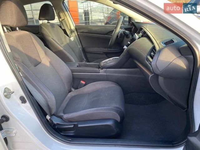 Белый Хонда Инсайт, объемом двигателя 1.5 л и пробегом 150 тыс. км за 16400 $, фото 25 на Automoto.ua