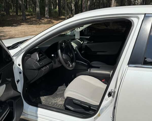 Білий Хонда Інсайт, об'ємом двигуна 1.5 л та пробігом 150 тис. км за 16000 $, фото 70 на Automoto.ua