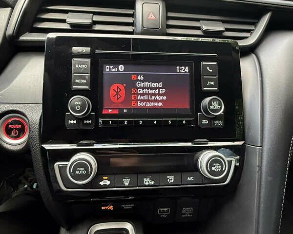 Хонда Инсайт 2018 в Днепре (Днепропетровске) на Automoto.ua Белый Хонда Инсайт, объемом двигателя 1.5 л и пробегом 121 тыс. км за 16000 $, фото 9 на Automoto.ua