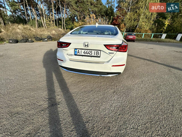 Белый Хонда Инсайт, объемом двигателя 1.5 л и пробегом 75 тыс. км за 17700 $, фото 2 на Automoto.ua