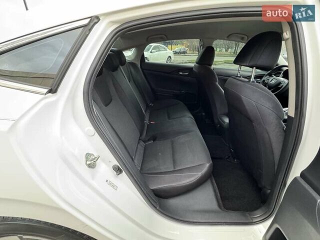 Белый Хонда Инсайт, объемом двигателя 1.5 л и пробегом 123 тыс. км за 15000 $, фото 38 на Automoto.ua