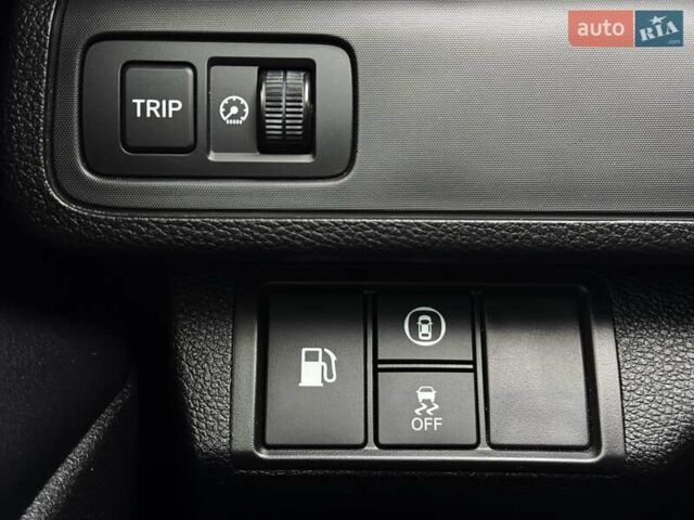 Белый Хонда Инсайт, объемом двигателя 1.5 л и пробегом 123 тыс. км за 15000 $, фото 34 на Automoto.ua